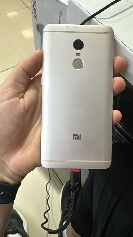 Смартфон Xiaomi Redmi 4 3\64