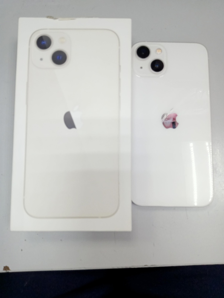 Смартфон iPhone 13 128 Gb