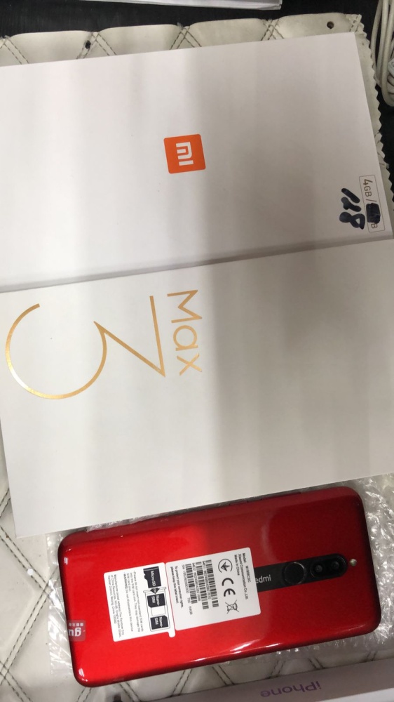Смартфон Xiaomi mi max 3 4/64Gb