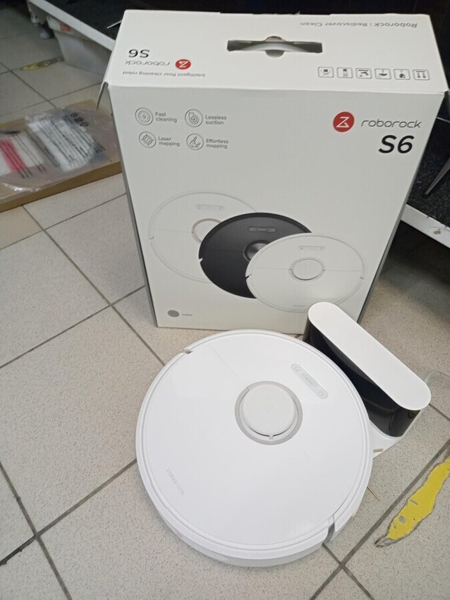 Робот-пылесос Roborock S6