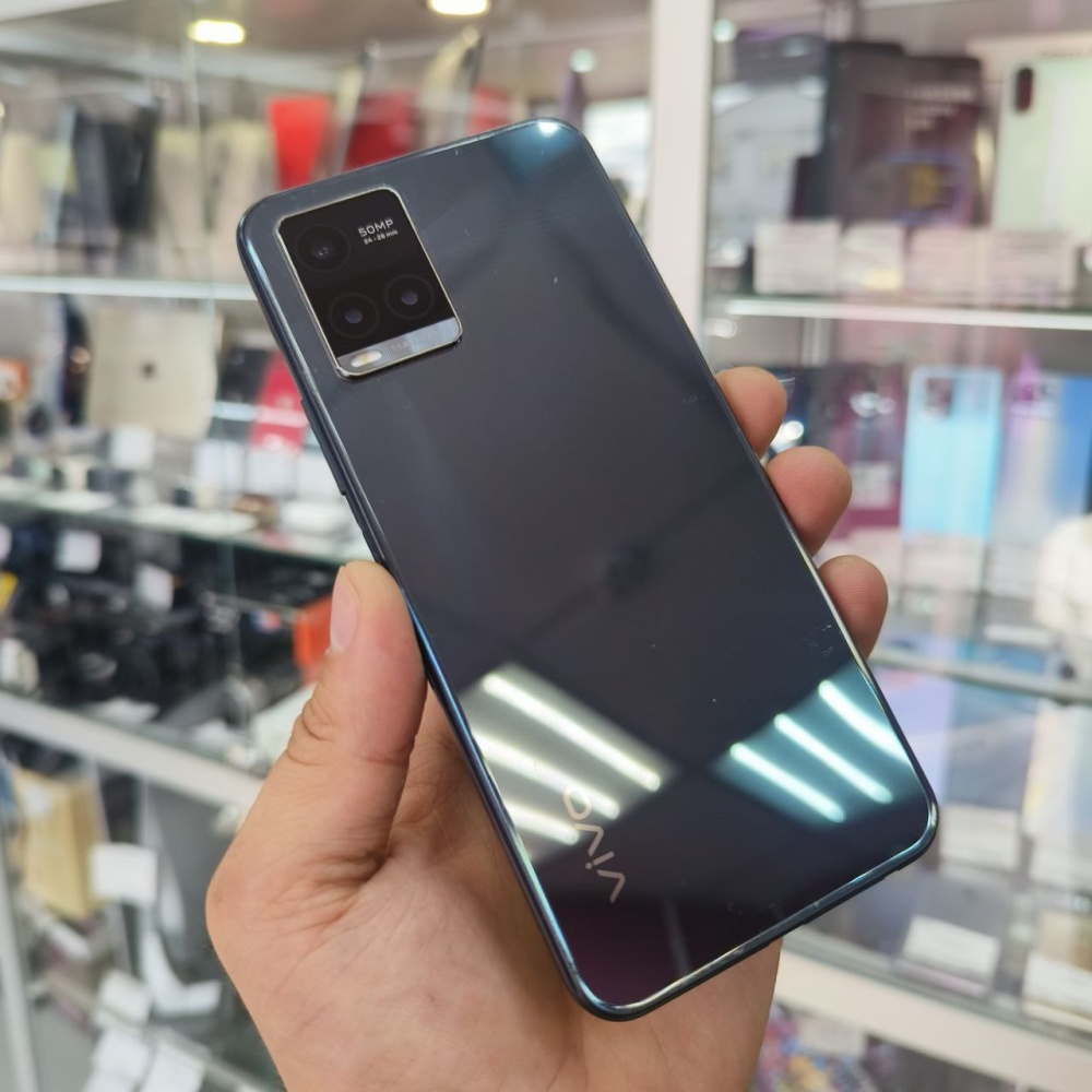 Смартфон Vivo Y33 4\64