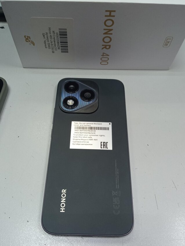 Смартфон Honor 400 Lite