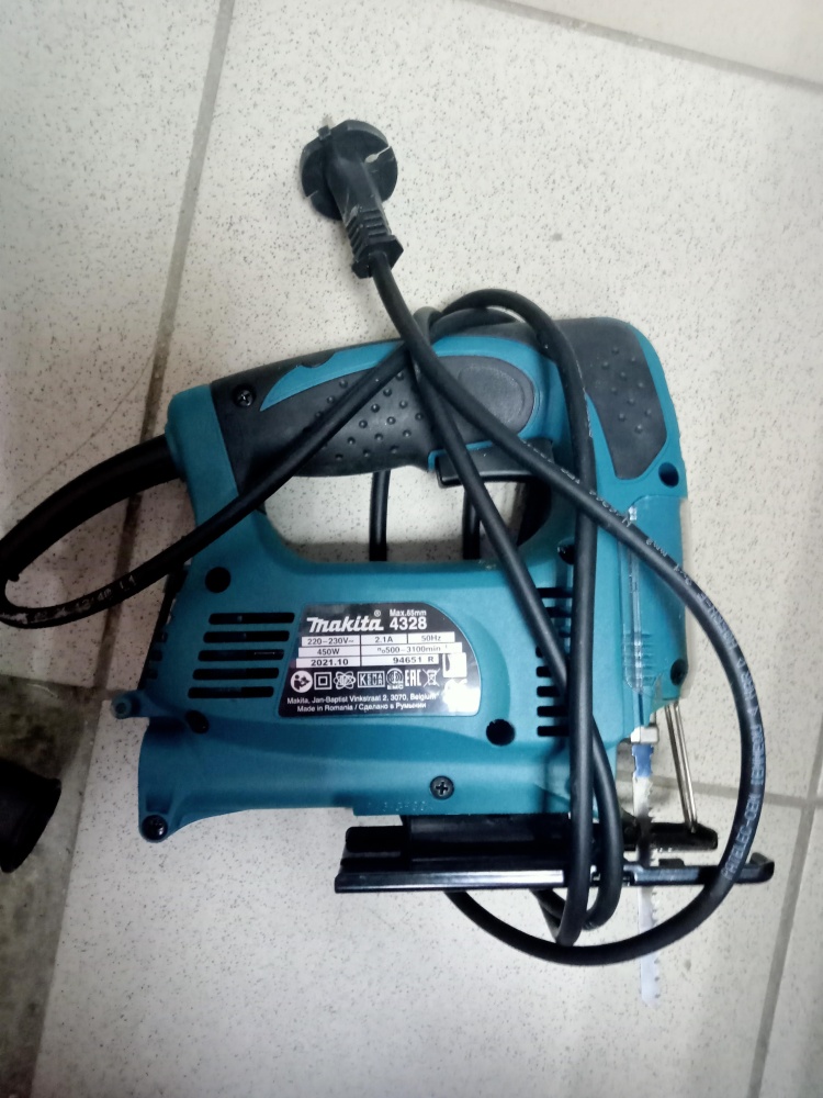 Лобзик МАКИТА 4328