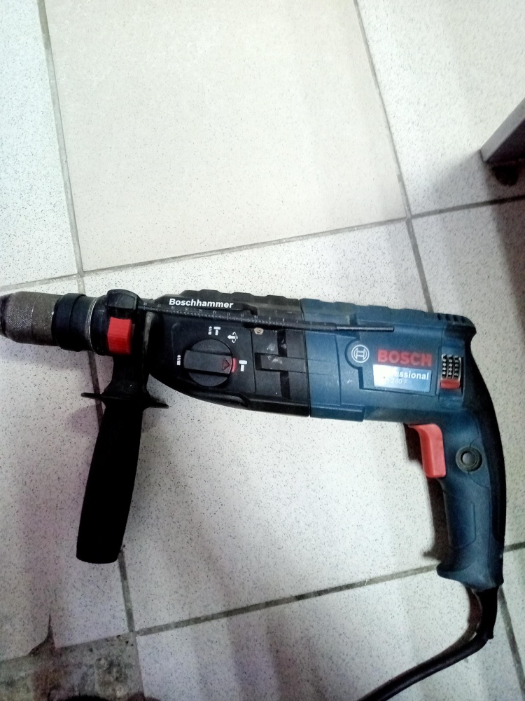 Перфоратор BOSCH GBH 240F