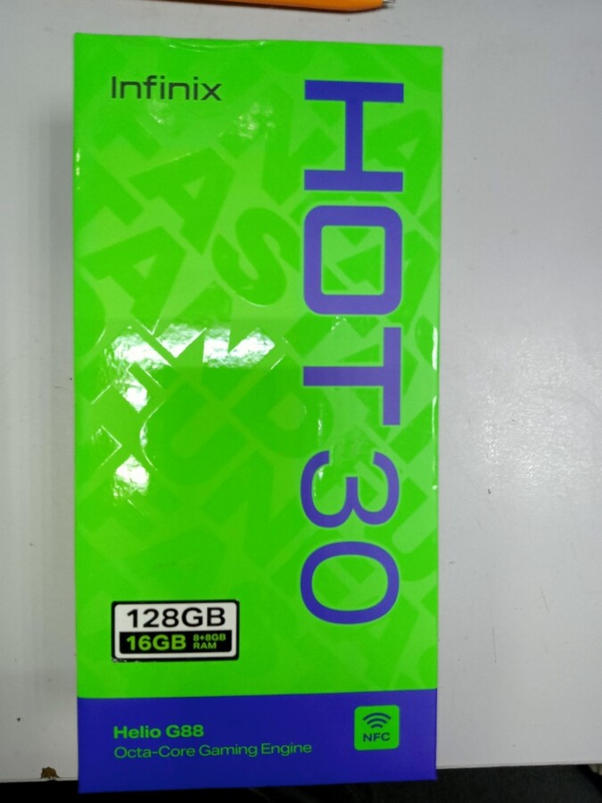 Мобильный телефон Infinix HOT 30i