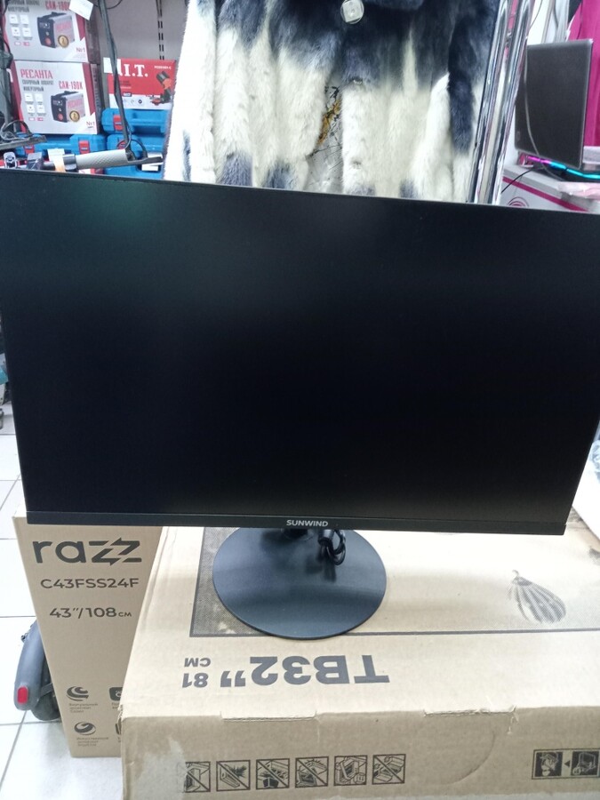 Монитор SUNWIND SUN-M24BA102