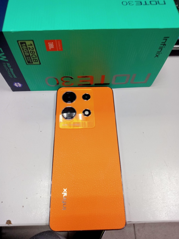 Мобильный телефон Infinix NOTE 30