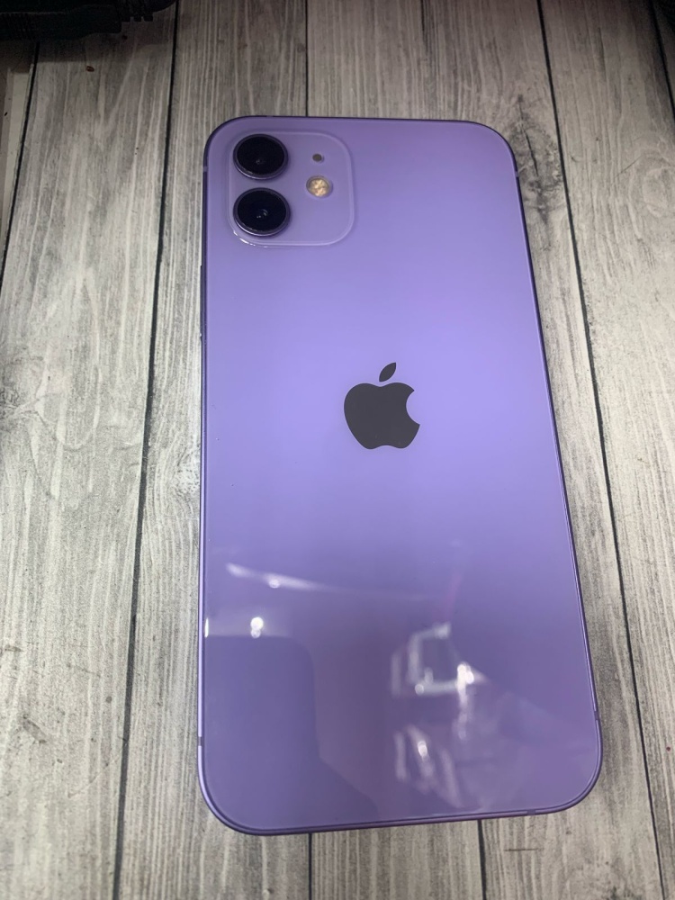 Смартфон iPhone 12 64 Gb