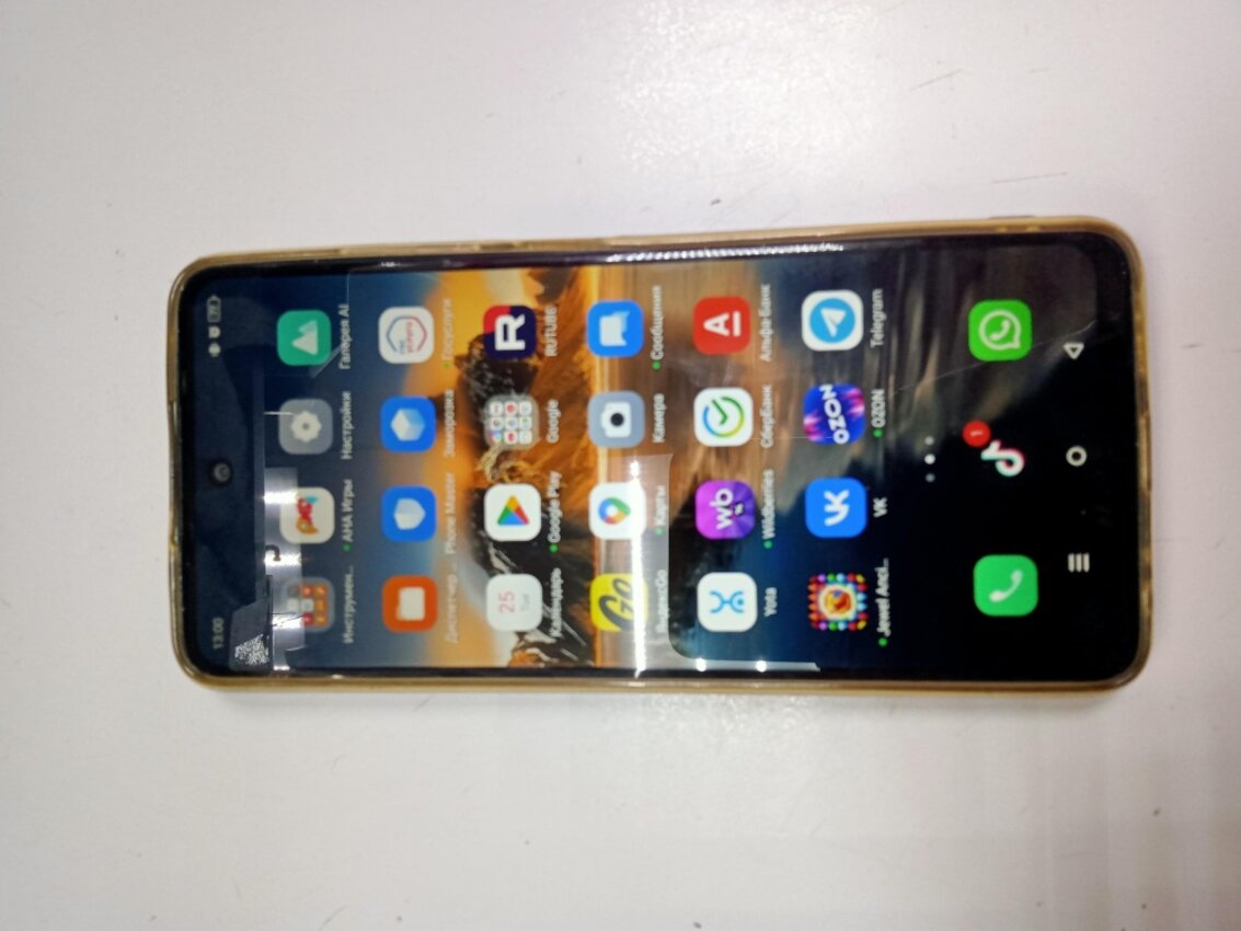 Мобильный телефон Infinix SMART 8 PRO