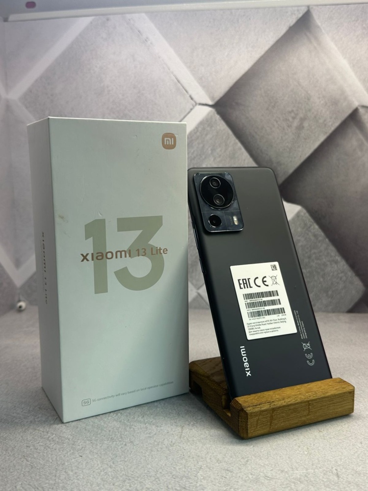 Смартфон Xiaomi 13 Lite 8/256