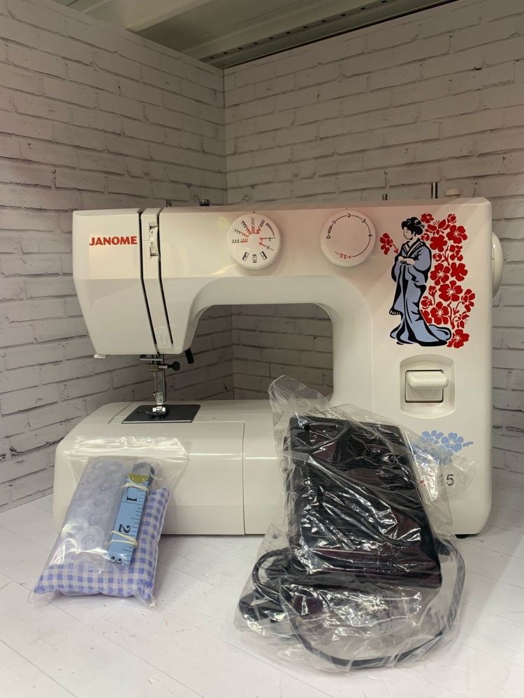 Швейная машина Janome Ami 15