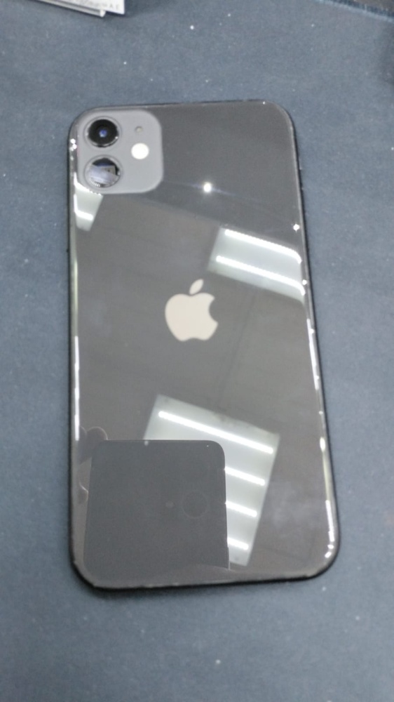 Смартфон iPhone 11 64Gb
