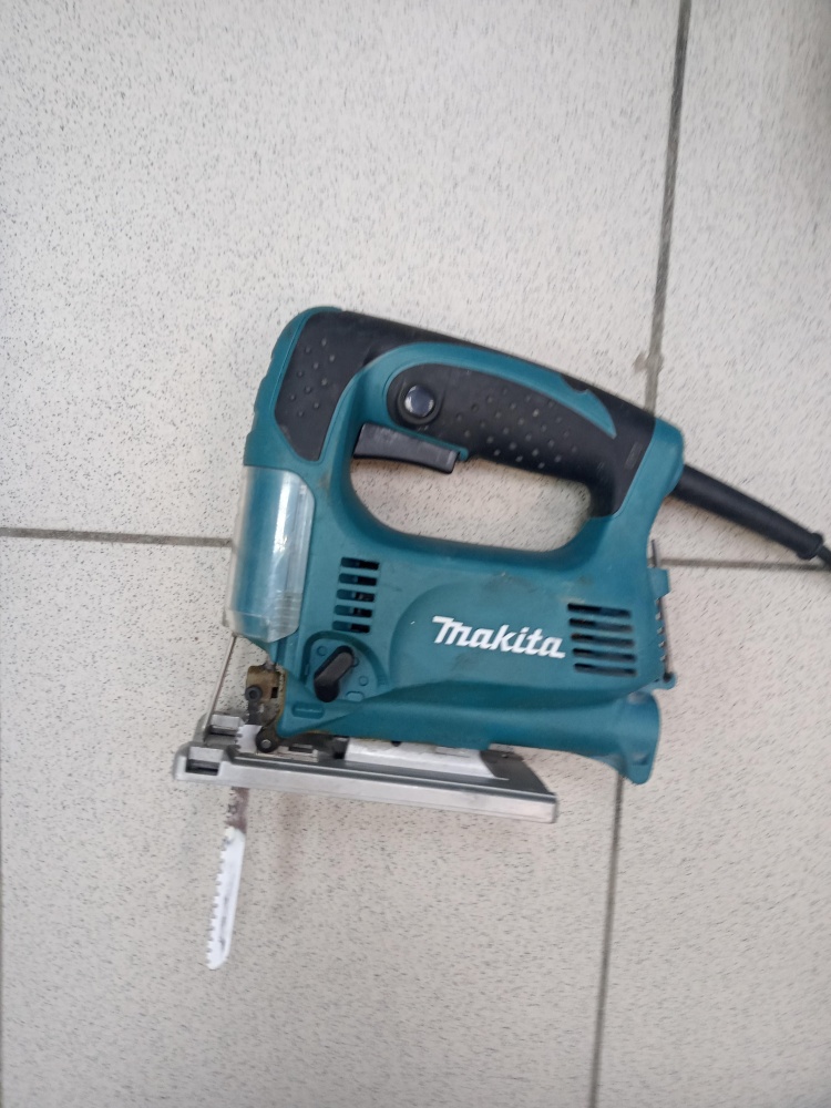 Лобзик MAKITA 4329