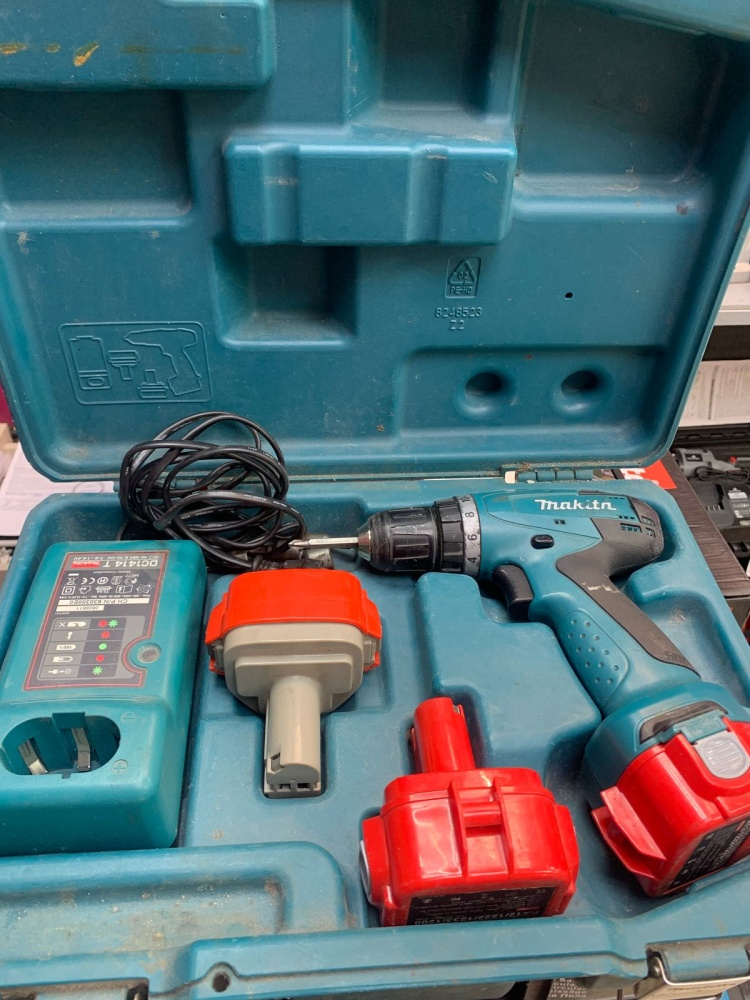 Шуруповерт Makita 6271 DWE