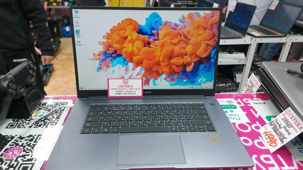 Ноутбук Honor Core i5-10210U2.11GHZ/8/SSD500/HDGRAPHICS