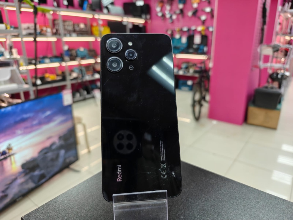 Смартфон Xiaomi Redmi 12 4/128