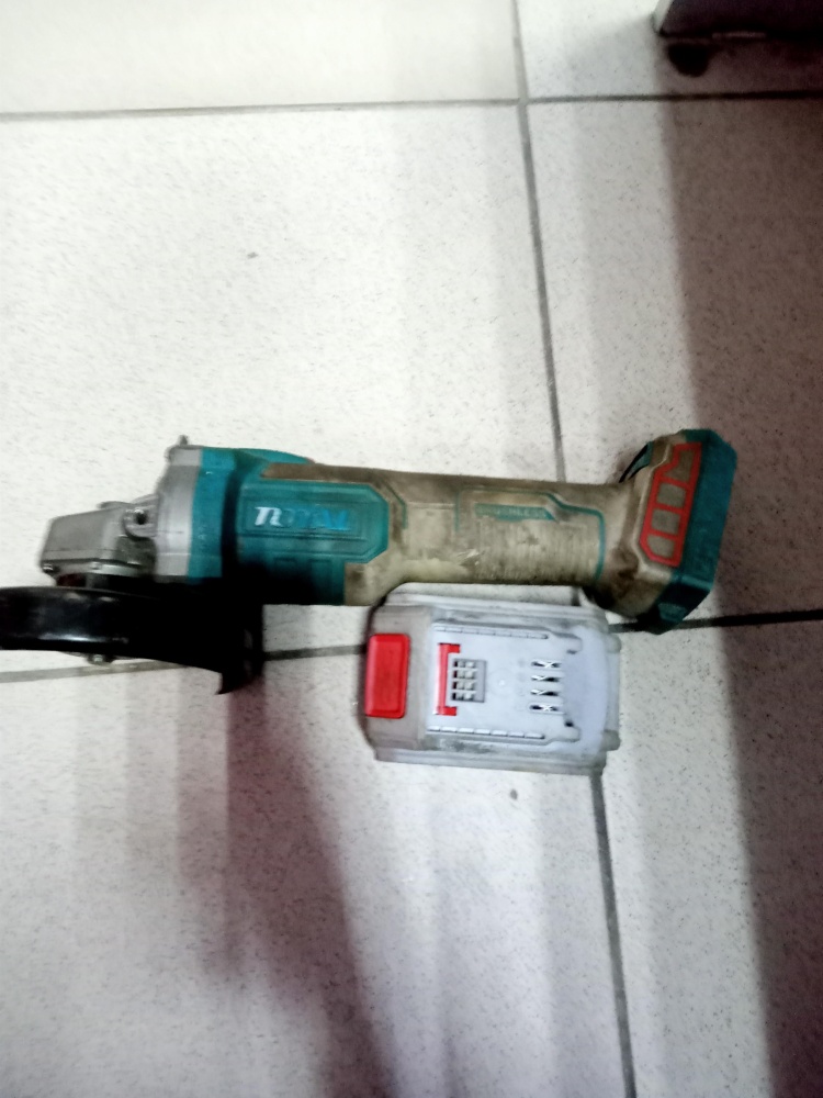 УШМ (Болгарка) TOTAL TG12223026