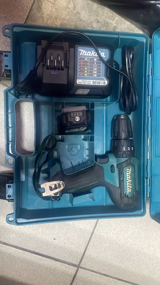 Шуруповерт Makita HP333