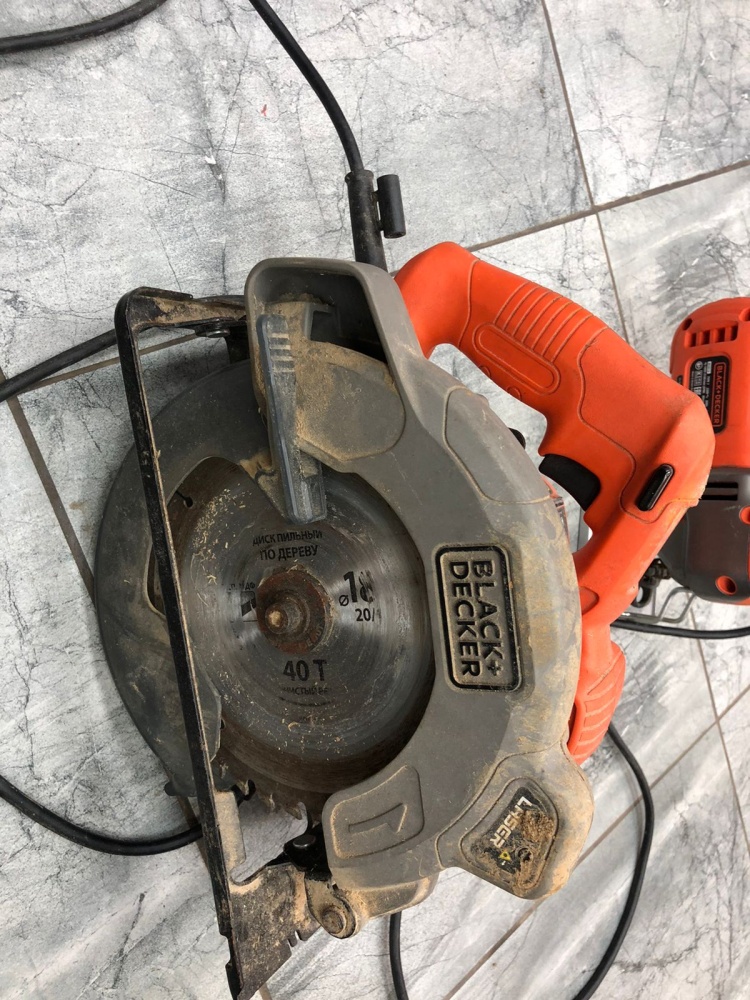 Циркулярная пила BLACK&DECKER cs1250L
