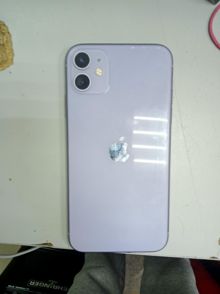 Смартфон iPhone 11 128 Gb