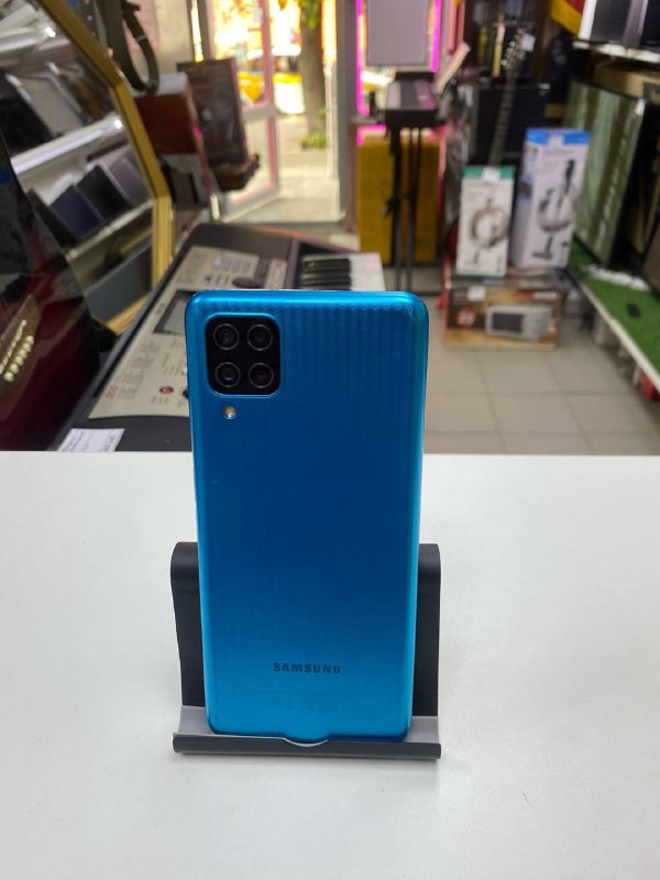 Смартфон Samsung  M12 32gb